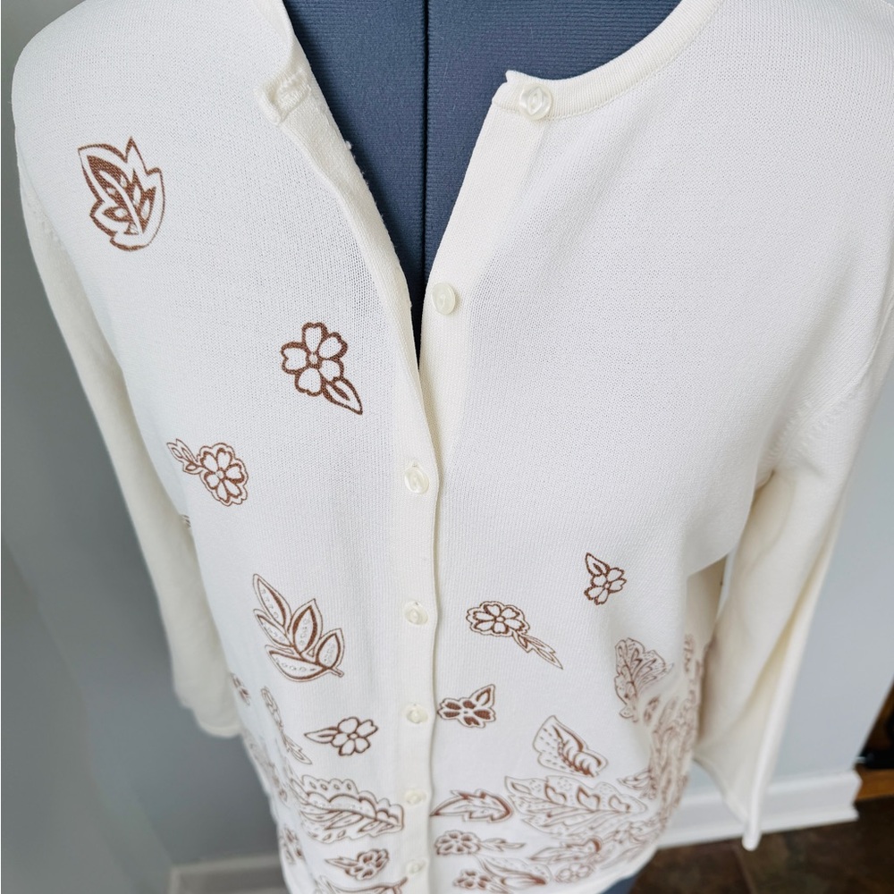 Pendleton Sz M Vintage Ivory Floral Embroidered Beaded Knit Cardigan Sweater